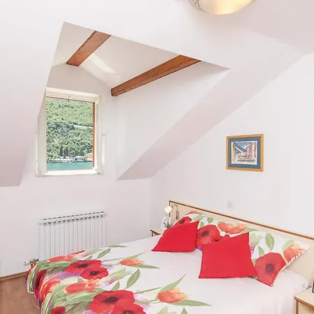 Stunning In With House Sea View Mokosica