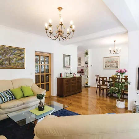 Stunning In With House Sea View Holiday home