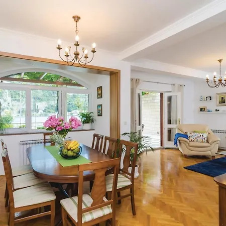 Stunning In With House Sea View