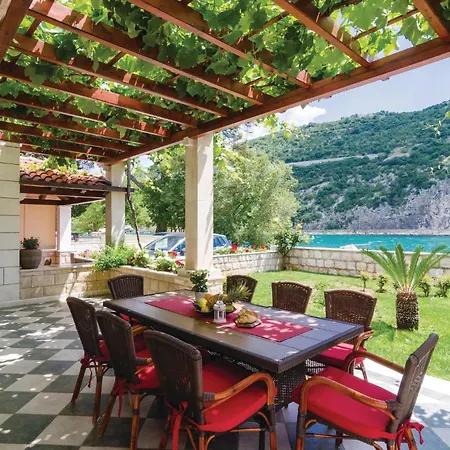 Stunning In With House Sea View Мокошица
