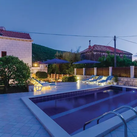 Stunning In With House Sea View Holiday home Mokosica