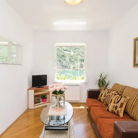 Stunning In With House Sea View *